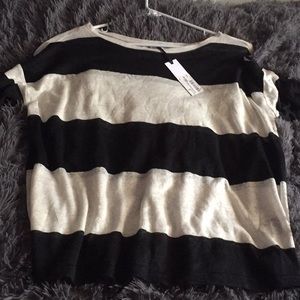Black and white tee